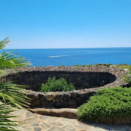 Scauribasso14 4* Scauri (Sicily)