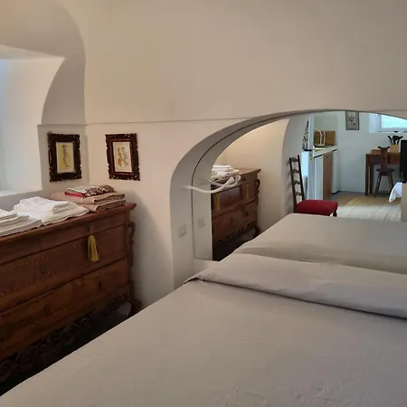 Scauribasso14 4* Scauri (Sicily)