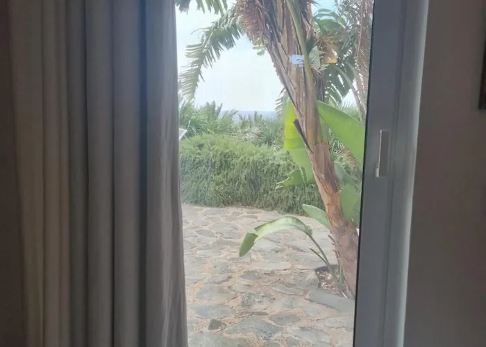 Scauribasso14 Scauri (Sicily)