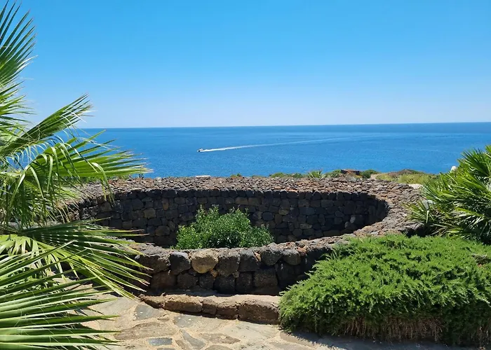 Scauribasso14 4* Scauri (Sicily)