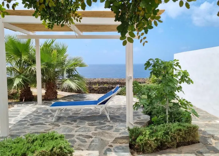 Scauribasso14 Scauri (Sicily)