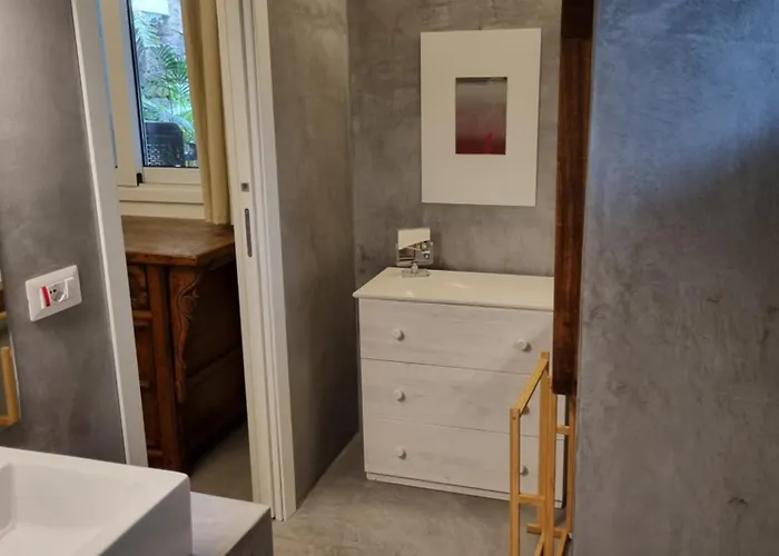 Scauribasso14 Scauri (Sicily)